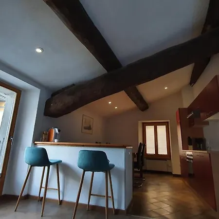Elijah House Apartment