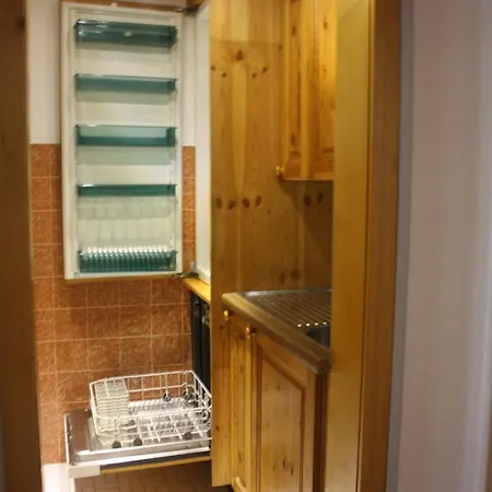 Elijah House Appartement