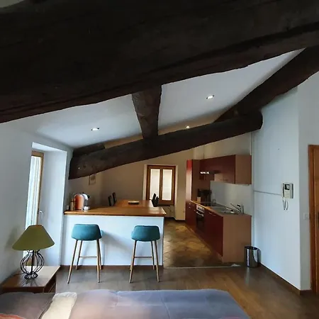 Appartement Elijah House